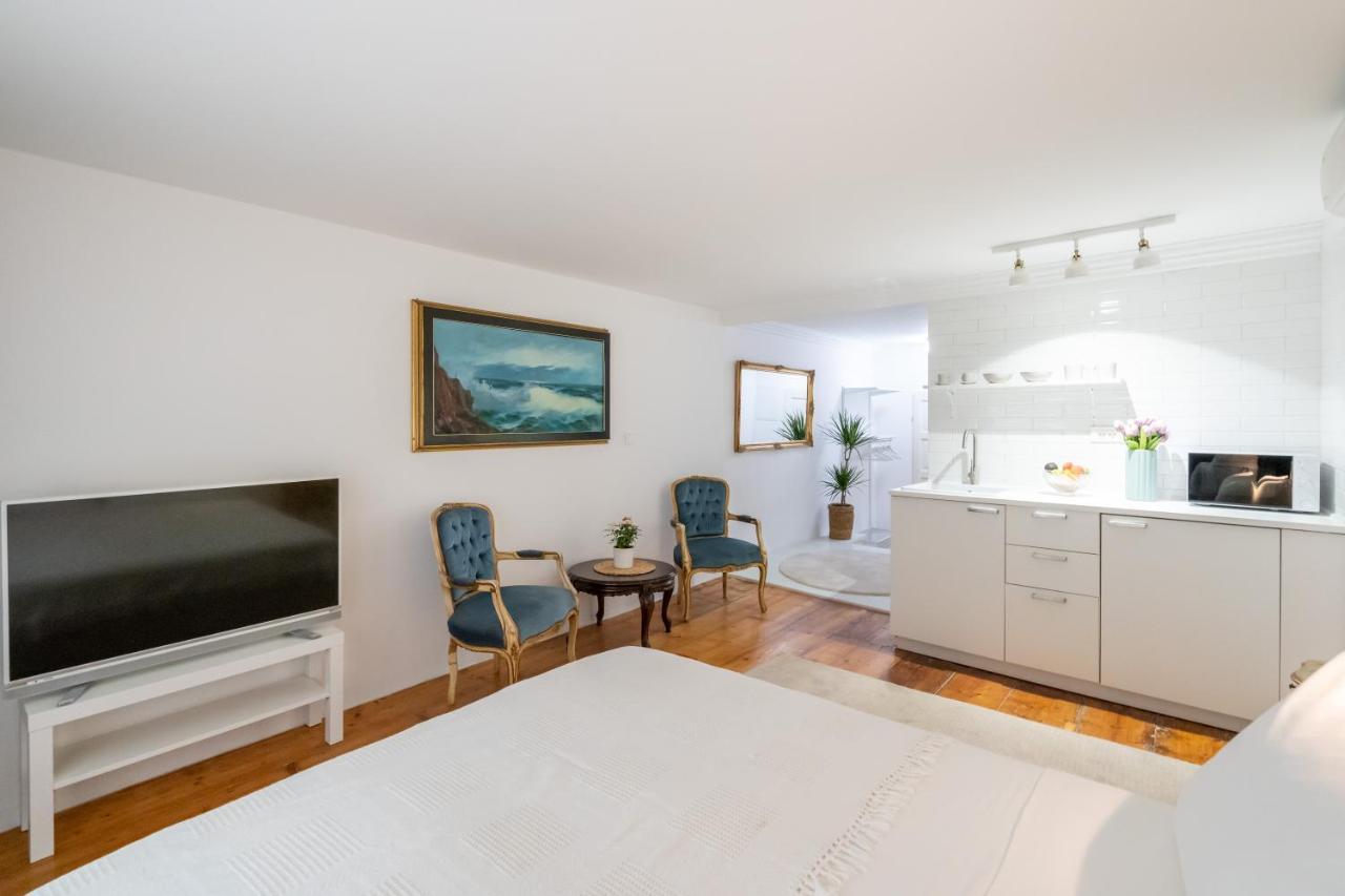 Apartments & Rooms Carera 6 Ровінь Екстер'єр фото